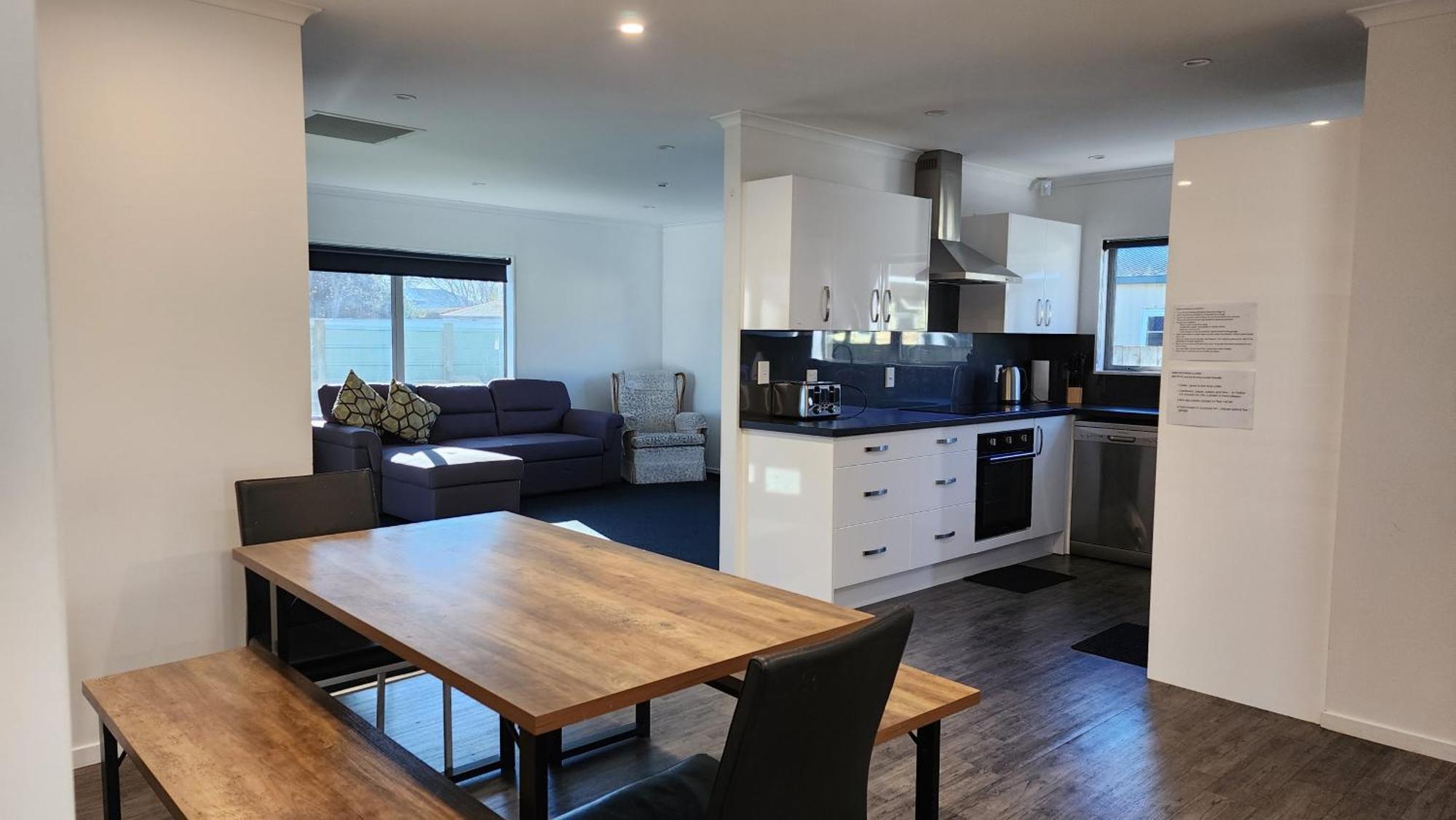 Oaktree Entire Holiday Home, Sleeps 8 To12 Distretto di Distretto di Rotorua Esterno foto